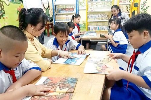 Khánh thành Thư viện thân thiện tại xã Vĩnh Gia