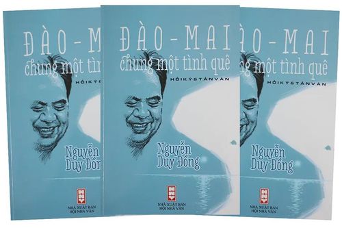 Tác giả Nguyễn Duy Đồng với Đào - Mai chung một tình quê