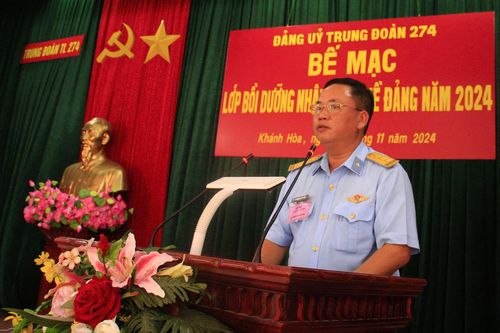Trung đoàn 274, Sư đoàn Phòng không 377 tổ chức lớp bồi dưỡng nhận thức về Đảng