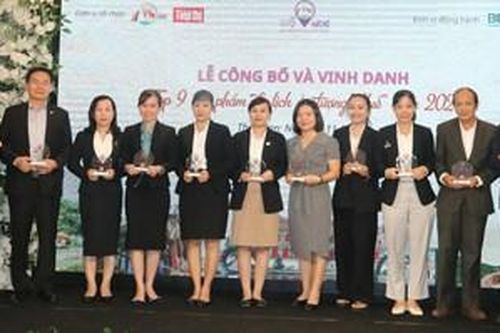 Vinh danh 54 sản phẩm, dịch vụ 'Top 9 sản phẩm du lịch ấn tượng Huế'