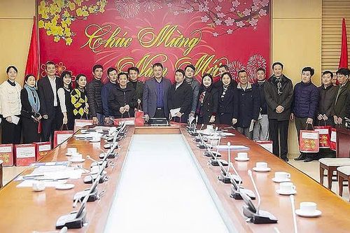 Chuẩn bị kế hoạch chăm lo đoàn viên người lao động dịp Tết Nguyên đán Ất Tỵ 2025