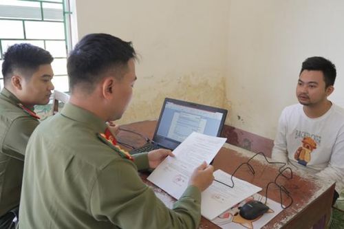 Khởi tố đối tượng nổ súng trái phép trong đêm