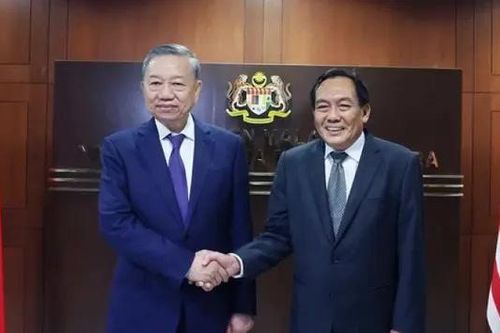 Tổng Bí thư hội kiến Chủ tịch Thượng viện Malaysia