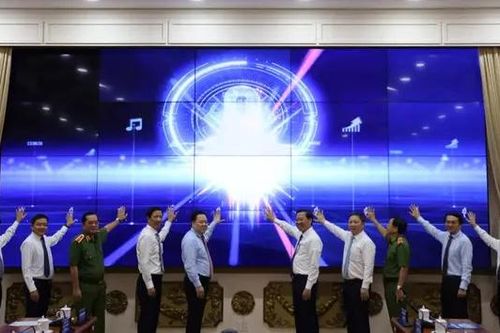 TP.HCM: Người dân ở nhà 'chấm điểm' cán bộ hành chính