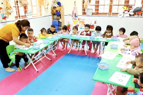 Đổi mới, nâng cao chất lượng giáo dục vùng biên