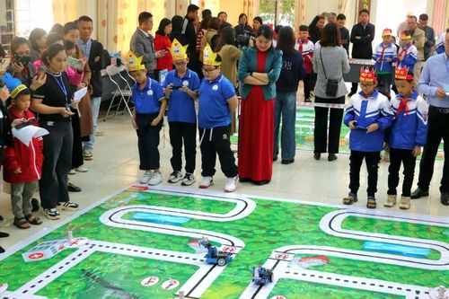 150 đội tham gia Cuộc thi Sáng tạo và lập trình Robot năm học 2024 - 2025