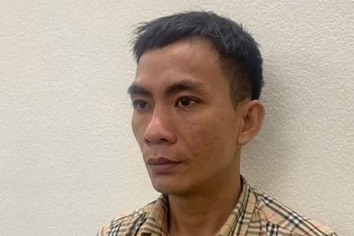 Cướp giật lúc nửa đêm rồi chạy về lán trại công trình ngủ, vẫn không thoát