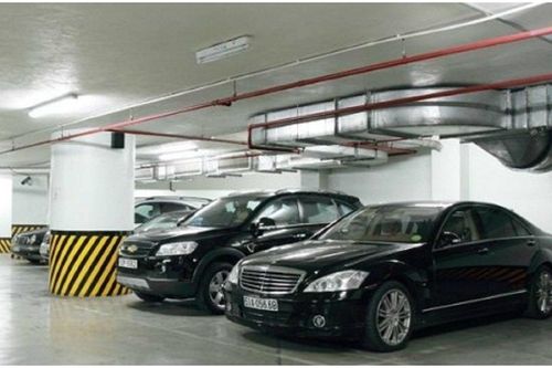 Tại sao đỗ xe ô tô nên quay đầu ra ngoài?