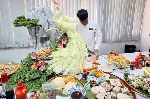 Liên hoan Ẩm thực Quốc tế 2024: Đến Ngoại giao đoàn thưởng thức các món ăn công phu của nhiều nước trên thế giới