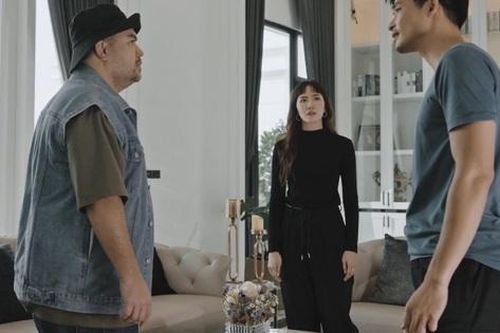 Sau khi bố mẹ qua đời, các anh trai đòi hủy bỏ di chúc, chia lại mảnh đất đứng tên vợ chồng tôi thành 4 phần bằng nhau