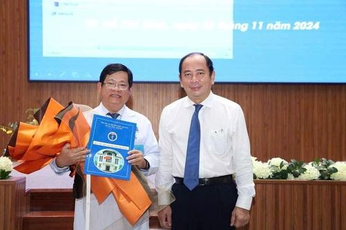 Bệnh viện Ung bướu TPHCM có tân giám đốc