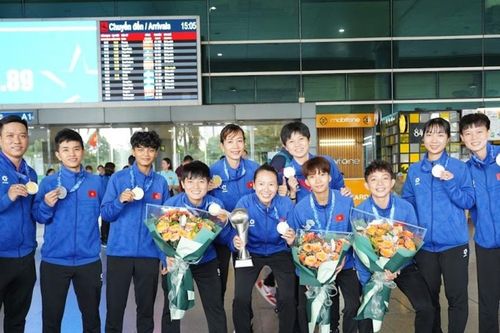 Đội tuyển Futsal Nữ Việt Nam về nước, tiếp tục chuẩn bị vòng loại châu Á 2025