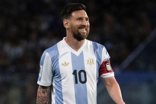Messi từ chối lời mời của Barcelona