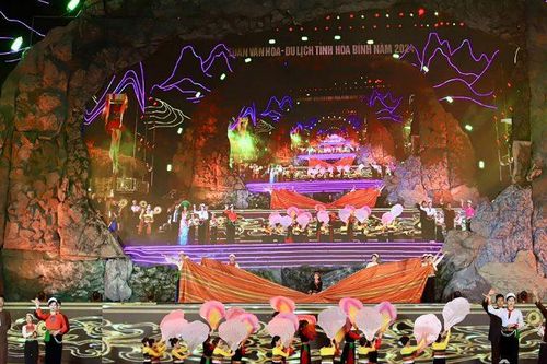 Ấn tượng Tuần Văn hóa - Du lịch Hòa Bình