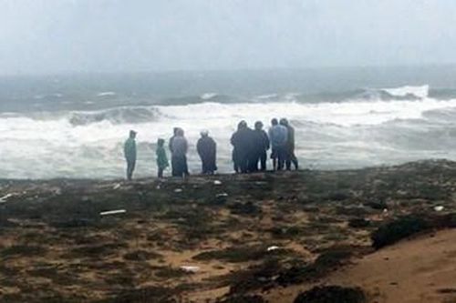 Quảng Ngãi: Chìm tàu cá, một người tử vong, một người mất tích