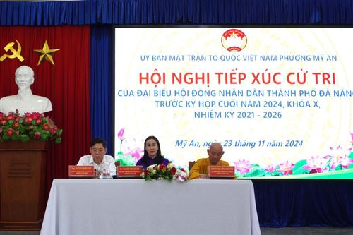 Đại biểu Hội đồng nhân dân thành phố Đà Nẵng tiếp xúc cử tri tại phường Mỹ An, quận Ngũ Hành Sơn