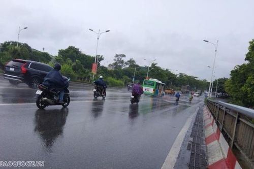 Dự báo thời tiết 10 ngày tới (23/11-2/12): Bắc Bộ đêm và sáng sớm trời rét; Trung Bộ có mưa đến mưa to, cảnh báo sạt lở đất