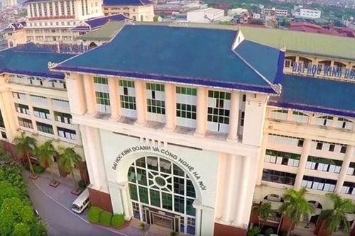 Tréo ngoe, học xong tưởng được nhận bằng mới biết là lớp học 'chui'