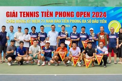 Các tay vợt CLB Tiền Phong đăng quang Giải tennis Tiền Phong mở rộng năm 2024