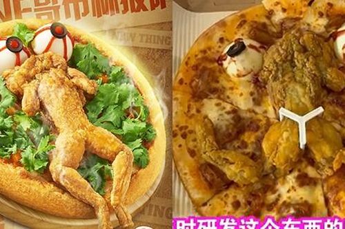 Pizza ếch chiên nguyên con khiến thực khách sửng sốt