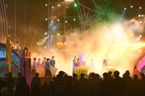 Một số tiết mục đặc sắc tại Liên hoan kỷ niệm 10 năm Dân ca ví, giặm Nghệ Tĩnh được UNESCO vinh danh