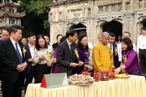 Tri ân công lao Thiền sư Nguyễn Minh Không trong nghề đúc đồng và y học Việt Nam