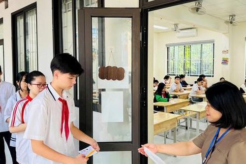 Thực hư thông tin Hà Nội bỏ 3 môn Lý, Hóa, Sinh trong kỳ thi học sinh giỏi lớp 9 cấp thành phố