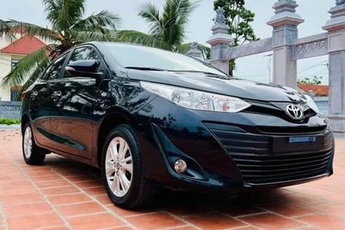 Lăn bánh gần 4 năm, Toyota Vios số sàn rao bán chỉ hơn 300 triệu trên sàn xe cũ