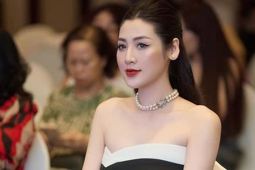 Á hậu đình đám Vbiz xác nhận sinh con thứ hai