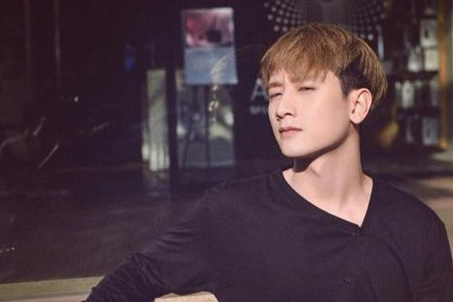 Sao nam Vbiz nhiễm HIV đột ngột ngưng livestream kiếm tiền