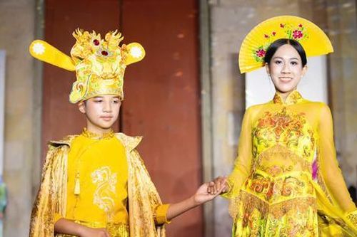 Tôn vinh di sản văn hóa Việt qua lăng kính thời trang