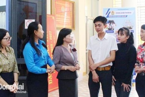 Công đoàn gặp mặt 11 cặp đôi công nhân Đồng Nai chuẩn bị cho Lễ cưới tập thể