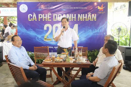 Lãnh đạo tỉnh và doanh nhân bàn về xu hướng phát triển kinh tế