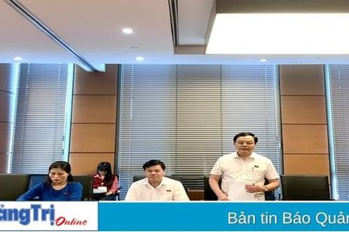 Đoàn ĐBQH tỉnh Quảng Trị tham gia thảo luận về các dự án luật
