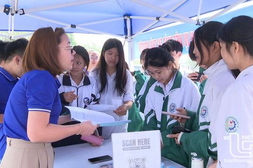 TP. Phổ Yên: Trên 1.200 học sinh, người lao động tham gia Ngày hội việc làm, kết nối khởi nghiệp