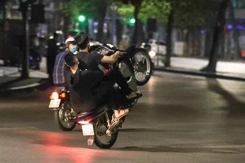 Đua xe trái phép bị xử lý hình sự như thế nào?
