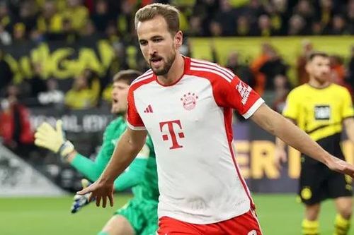 Harry Kane tỏa sáng giúp Bayern Munich dẫn đầu BXH