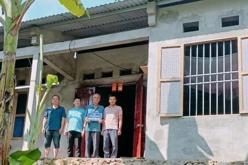 Thạch An hỗ trợ xây dựng 63 'Nhà đại đoàn kết' cho hộ nghèo