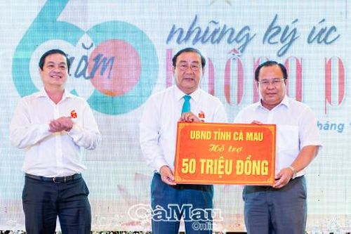 60 năm trọn nghĩa vẹn tình