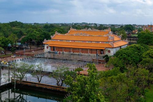 Choáng ngợp diện mạo mới nơi 13 vua triều Nguyễn đăng quang