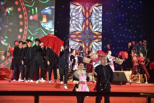 Khai mạc Lễ hội PuTaLeng 'Về miền Đỗ quyên'