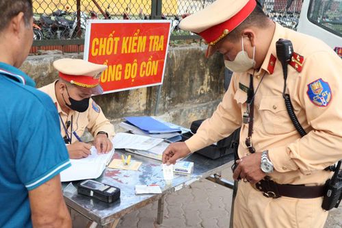 Siết chặt hoạt động vận tải hành khách dịp cuối năm: Thẳng tay 'dẹp' vi phạm