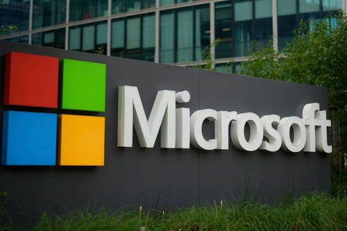 Microsoft lấn sân sang xuất bản sách