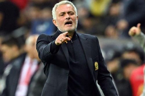 Mourinho gay gắt với tin đồn tái hợp với Ronaldo