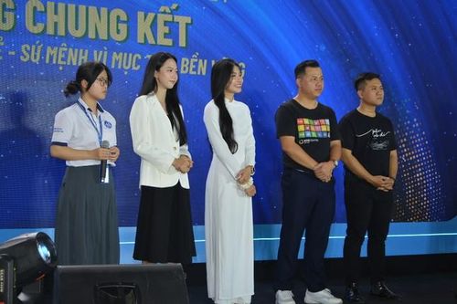 Sôi động Chung kết Cuộc thi hùng biện 'Trách nhiệm trẻ - Sứ mệnh vì mục tiêu bền vững'