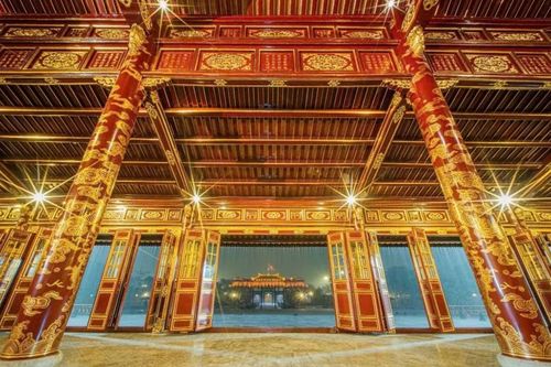 Hoàn thiện trùng tu, điện Thái Hòa đón khách tham quan