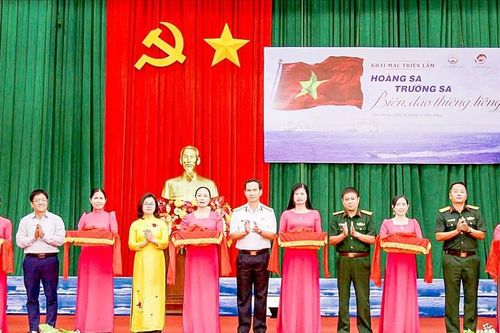 Triển lãm 'Hoàng Sa, Trường Sa - Biển, đảo thiêng liêng'