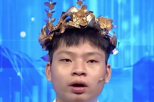 Nam sinh Quốc học Huế giành vòng nguyệt quế Đường lên đỉnh Olympia 25