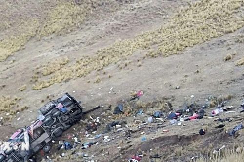 Peru: Xe buýt mất lái lao khỏi đường khiến 7 người chết, hơn 30 người bị thương