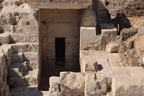 Phát hiện tàn tích một ngôi đền cổ có từ thời Ptolemaic ở Ai Cập